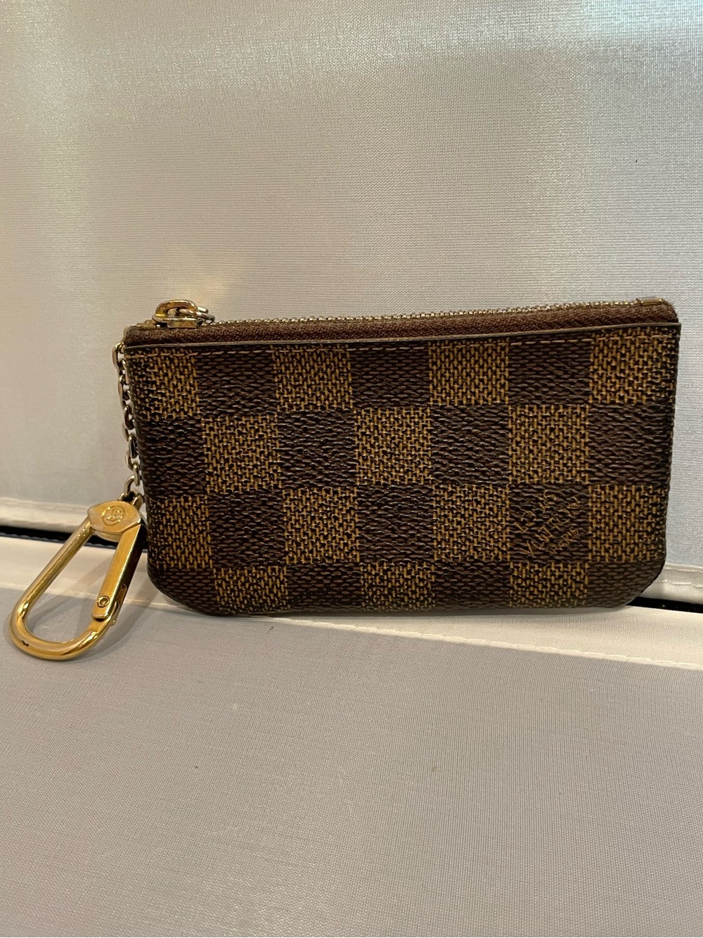 EUC Louis Vuitton Auth Damier Ebene Zip Keychain Key Cles Leather Pouch Ret $345